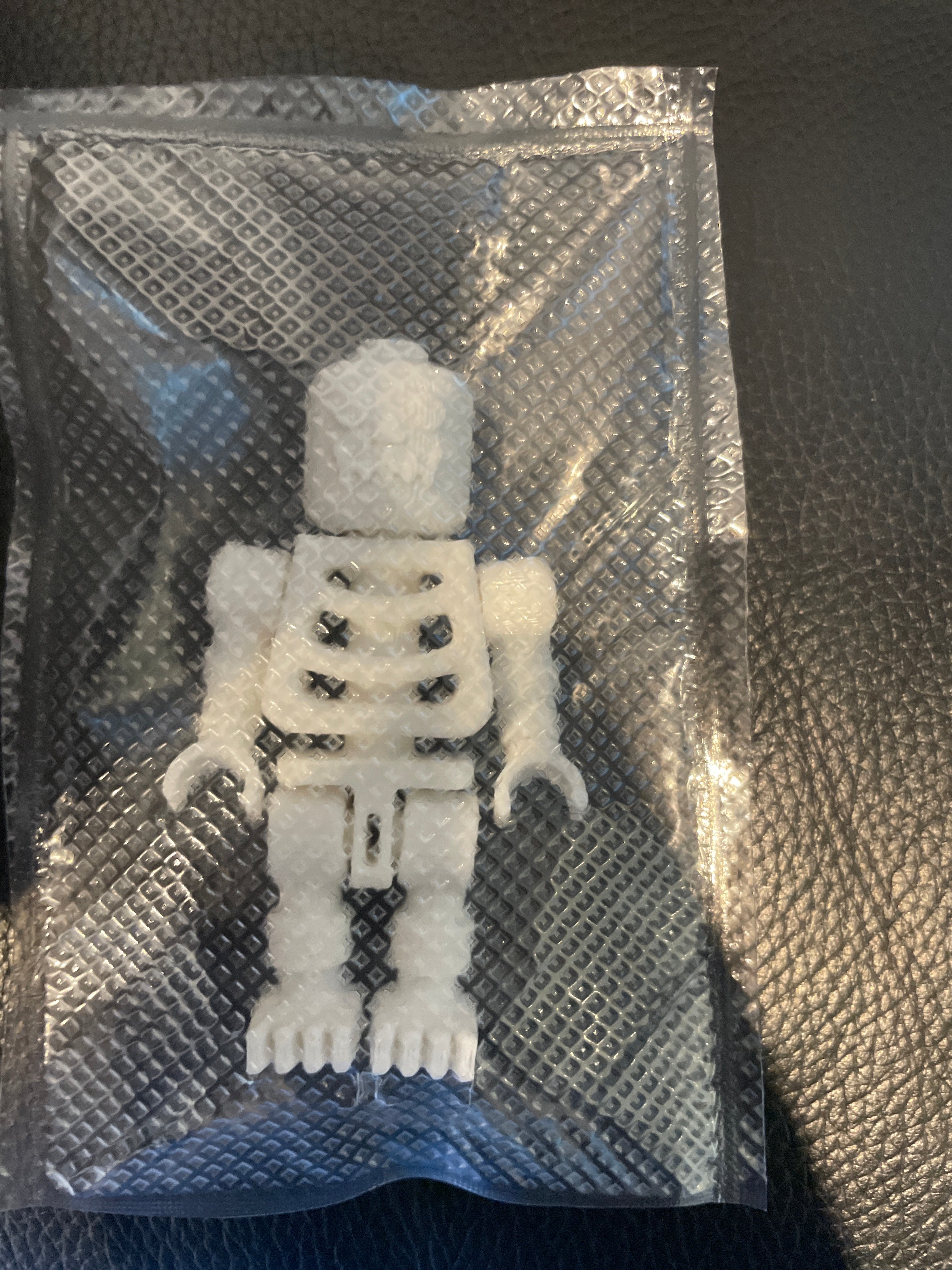 3d printed Lego skeleton moves￼